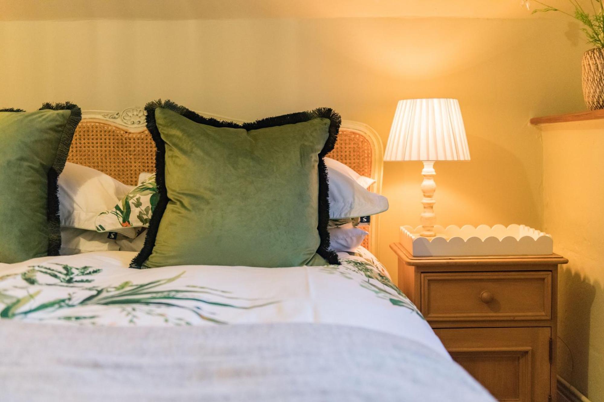 Crow Cottage By Bloom Stays Faversham Extérieur photo